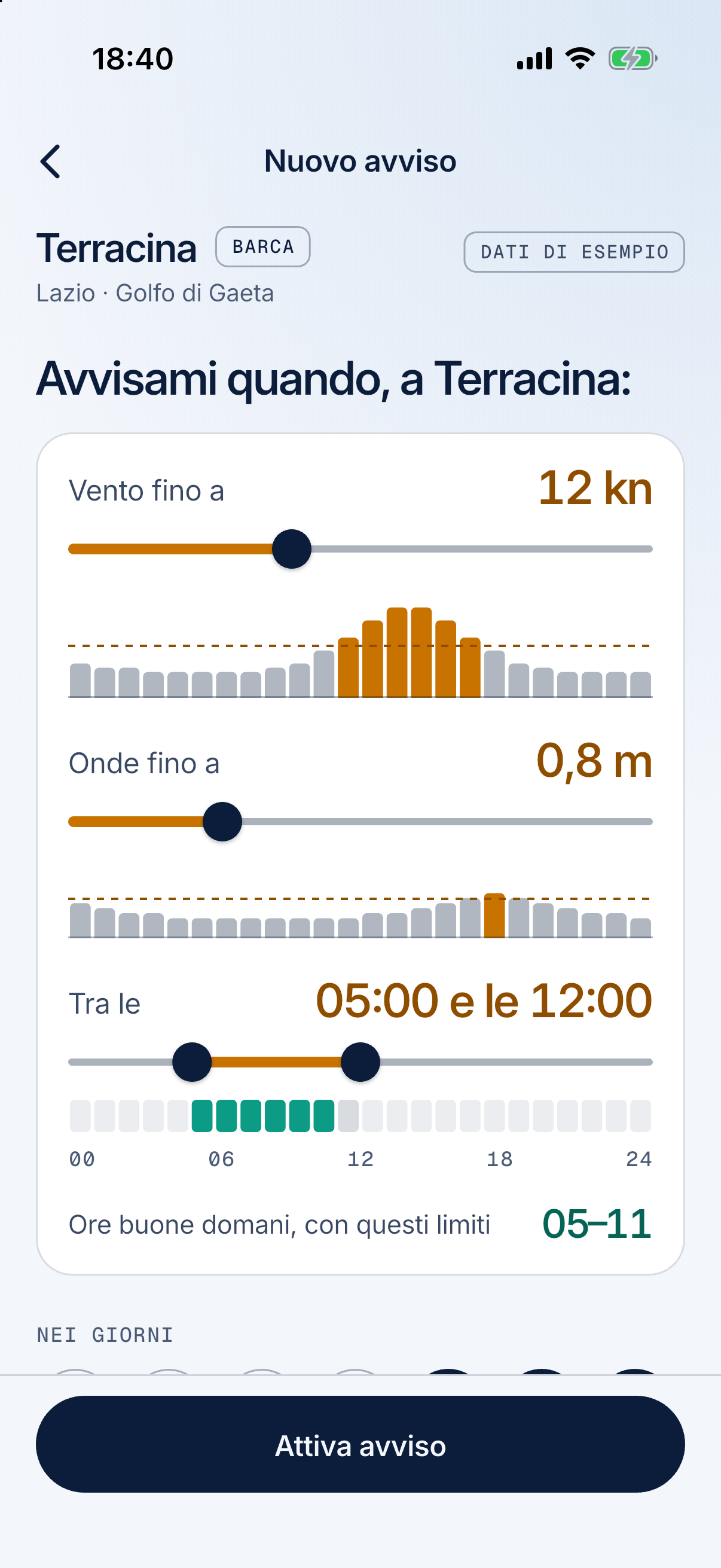 Impostazione di un avviso nell’app, tema chiaro: vento fino a 12 nodi, onde fino a 0,8 metri, tra le 5 e le 12; sotto ogni cursore le barre orarie mostrano le ore oltre il limite.